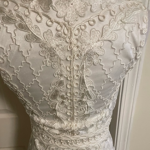 Beautiful white Sue Wong dress - Picture 7 of 13